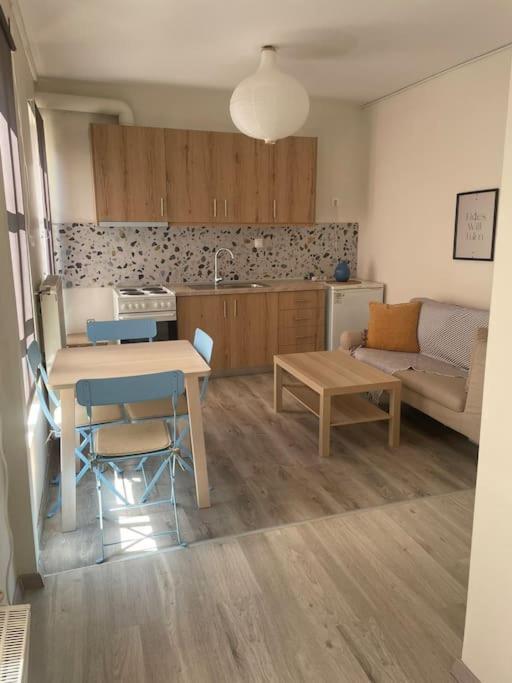 Archontiko Theofilou #2 With Private Parking Space Apartment Thessaloniki Exterior photo