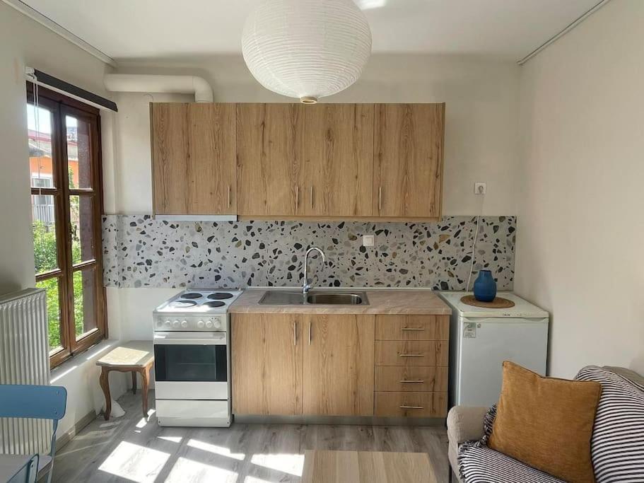 Archontiko Theofilou #2 With Private Parking Space Apartment Thessaloniki Exterior photo